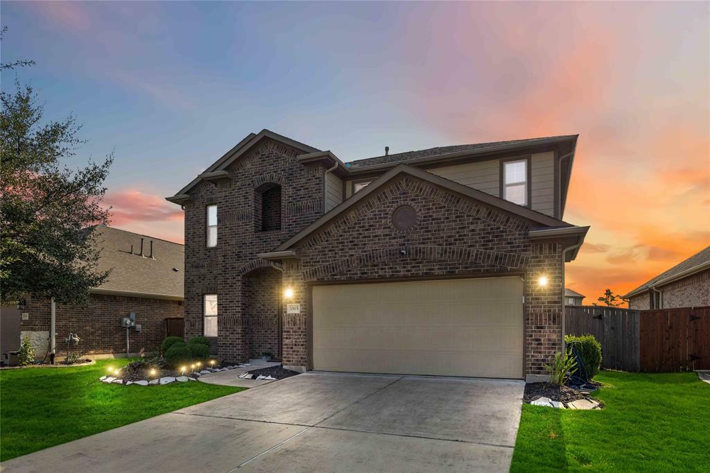 Property Photo:  1915 Sunset Terrace Lane  TX 77089 