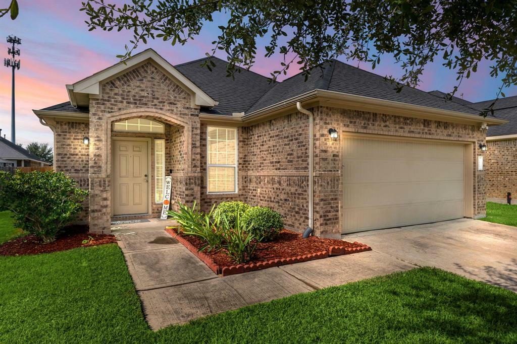 Property Photo:  1215 Maple Ace Drive  TX 77493 