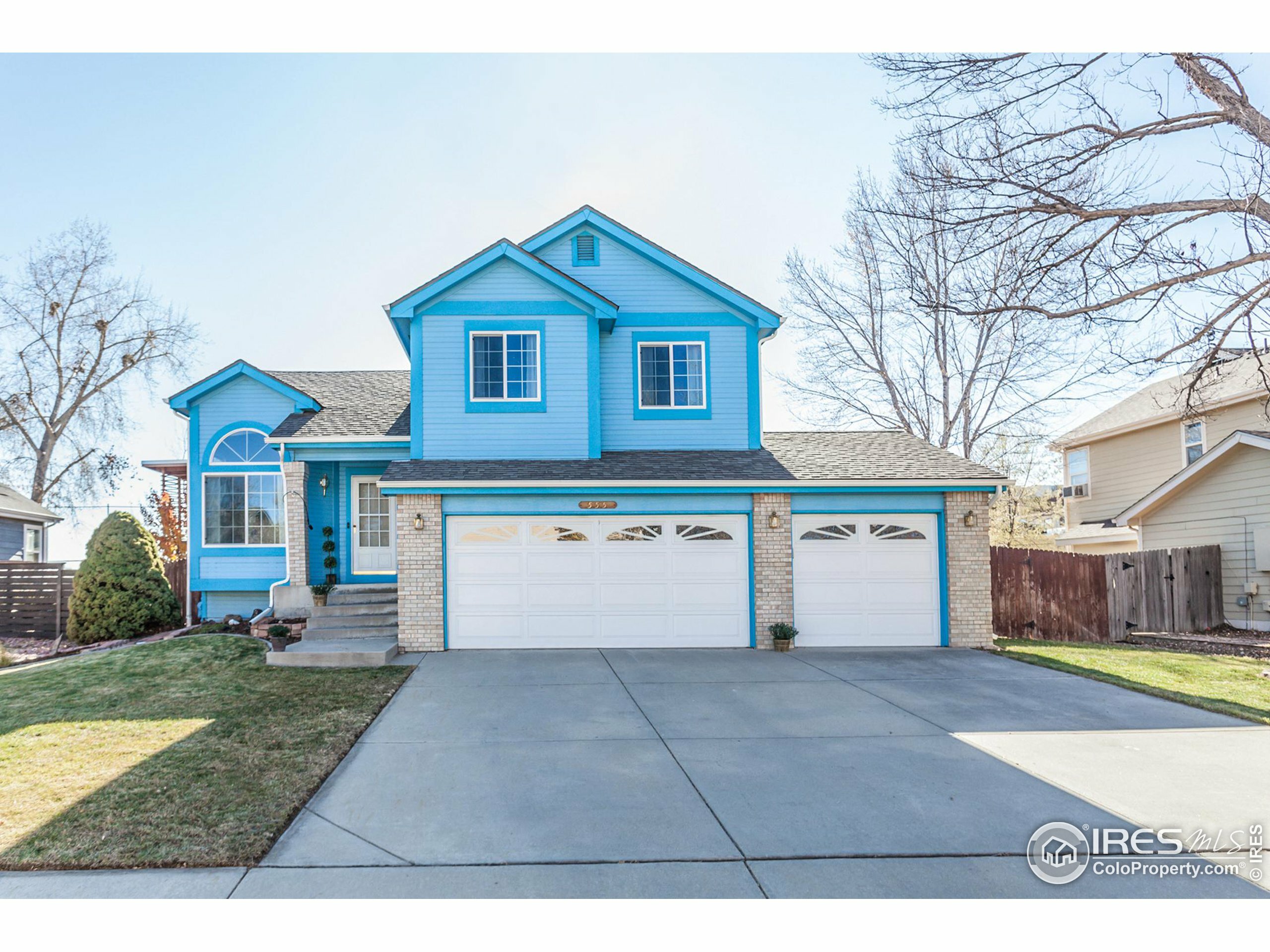 555 Cherrywood Dr  Longmont CO 80504 photo