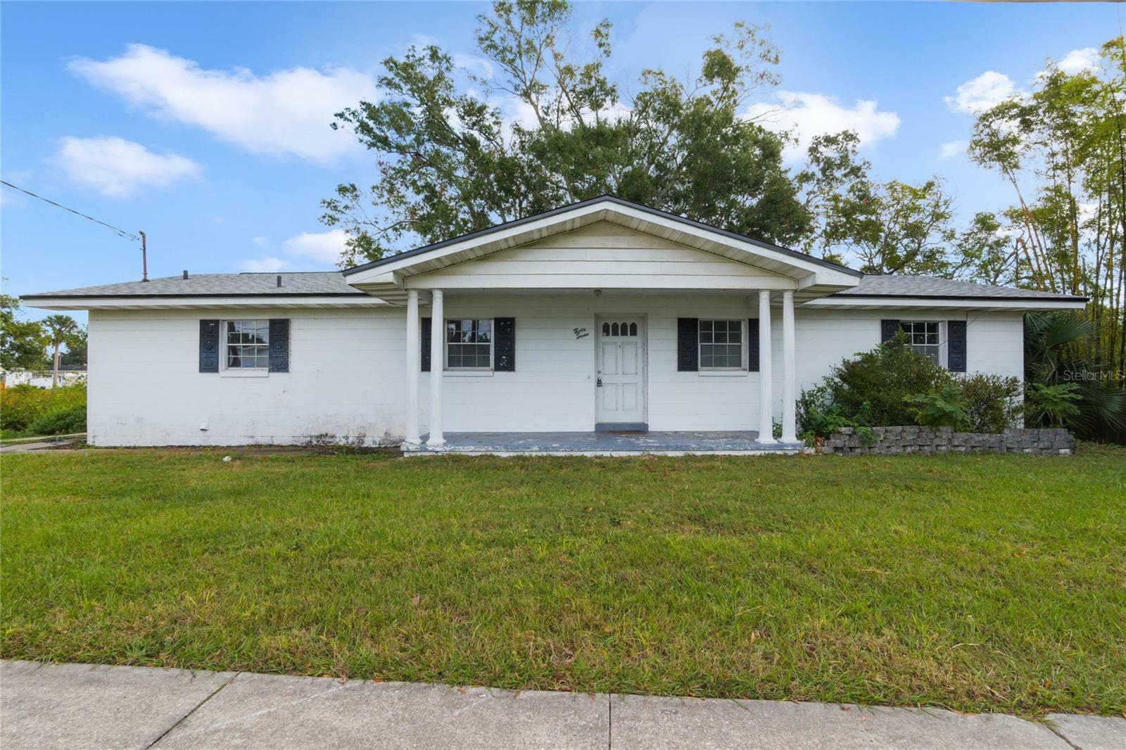 Property Photo:  37 S Shell Road  FL 32713 