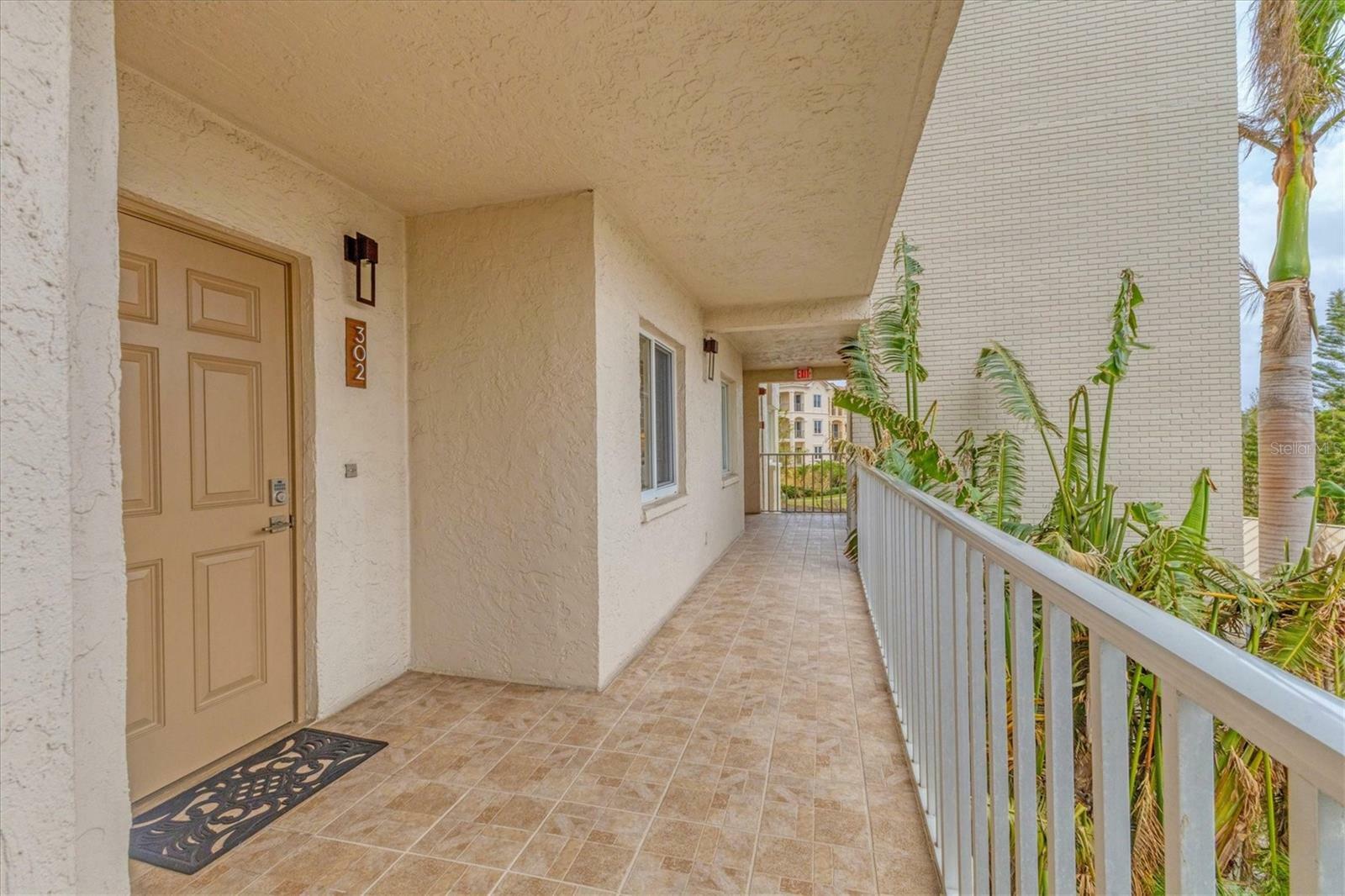 Property Photo:  4825 Gulf Of Mexico Drive 302  FL 34228 