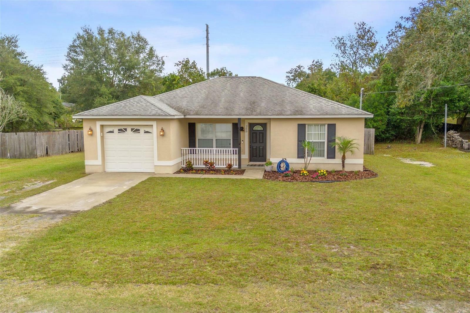 Property Photo:  263 Chestnut Avenue  FL 32763 