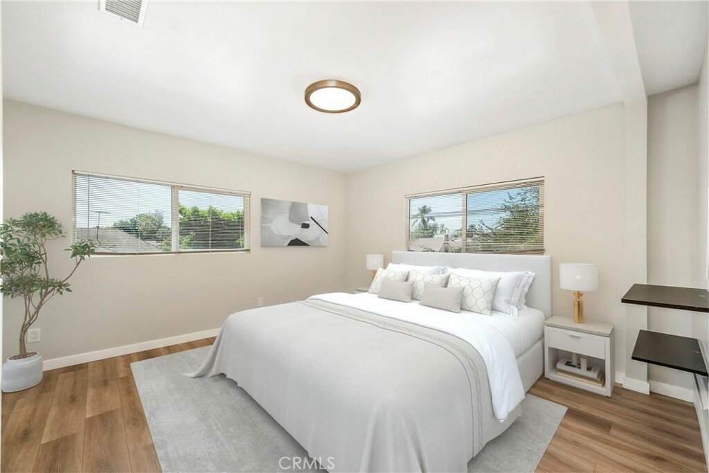 Property Photo:  5157 6th Avenue  CA 90043 