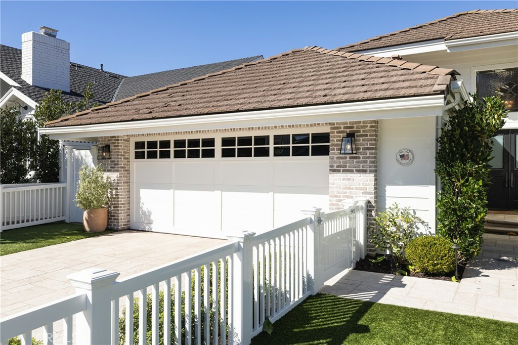 Property Photo:  1201 Blue Gum Lane  CA 92660 