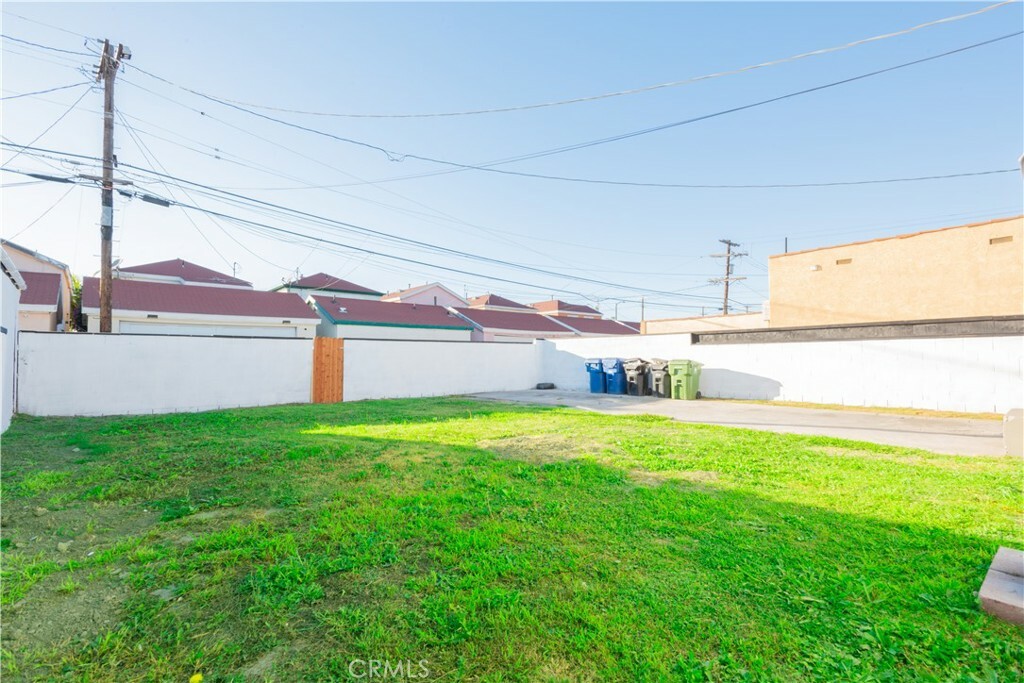 Property Photo:  6213 Haas Avenue  CA 90047 