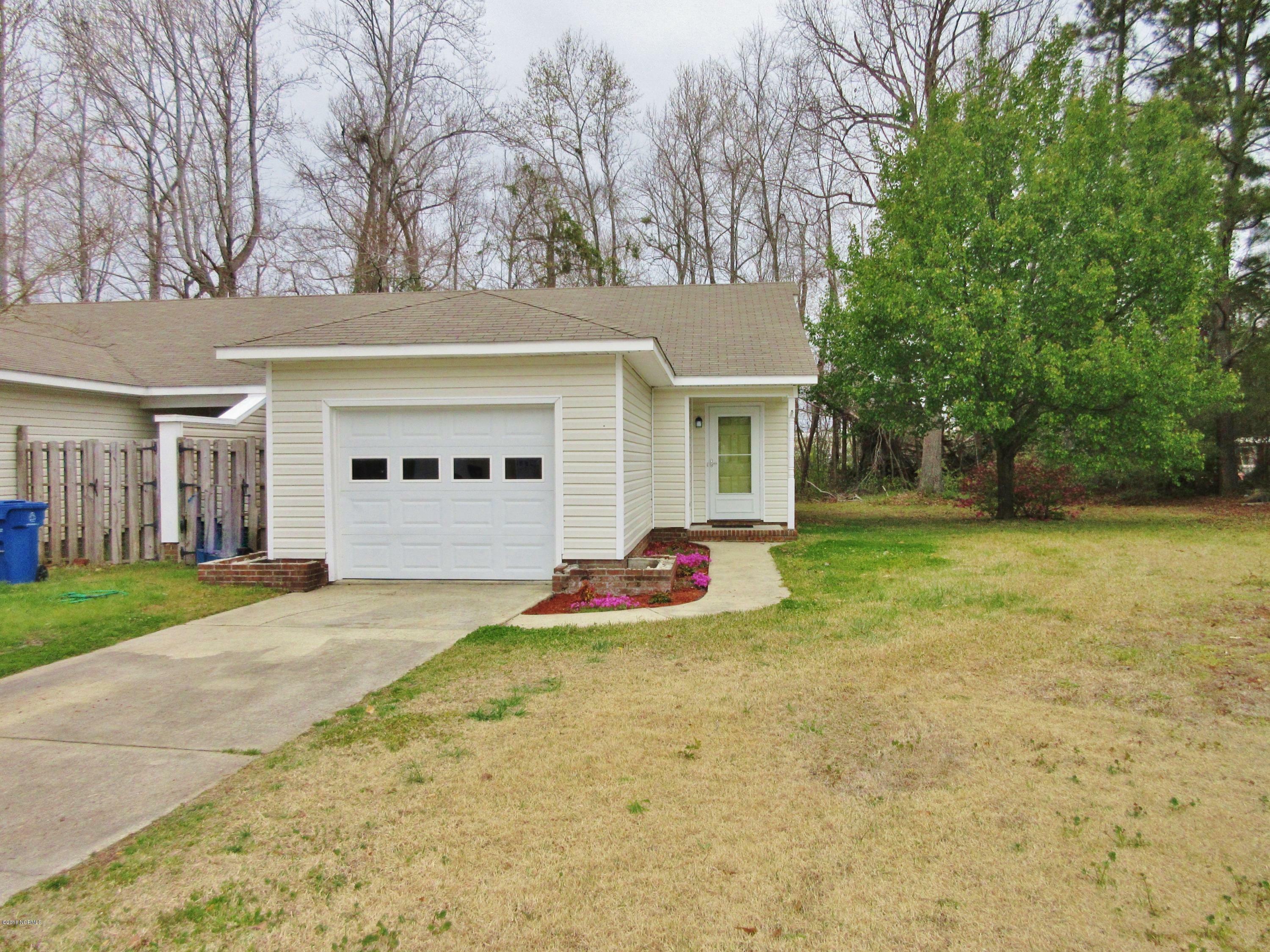 Property Photo:  128 Highland Court  NC 28540 