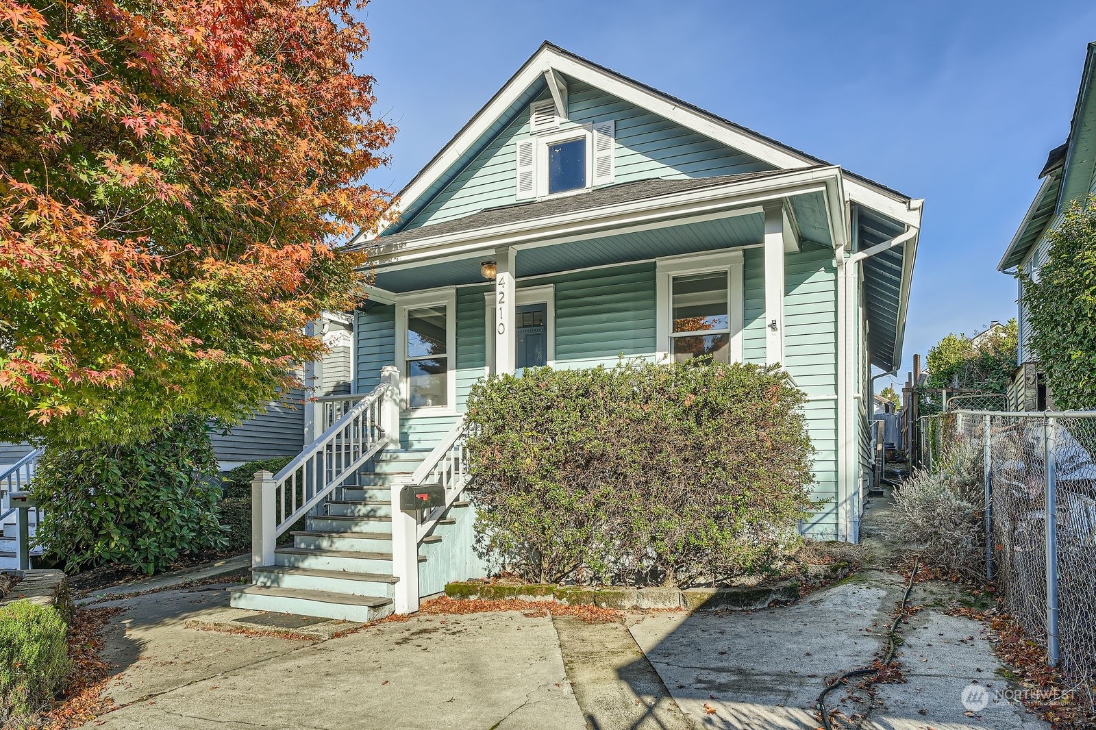 4210 S Spencer Street  Seattle WA 98118 photo