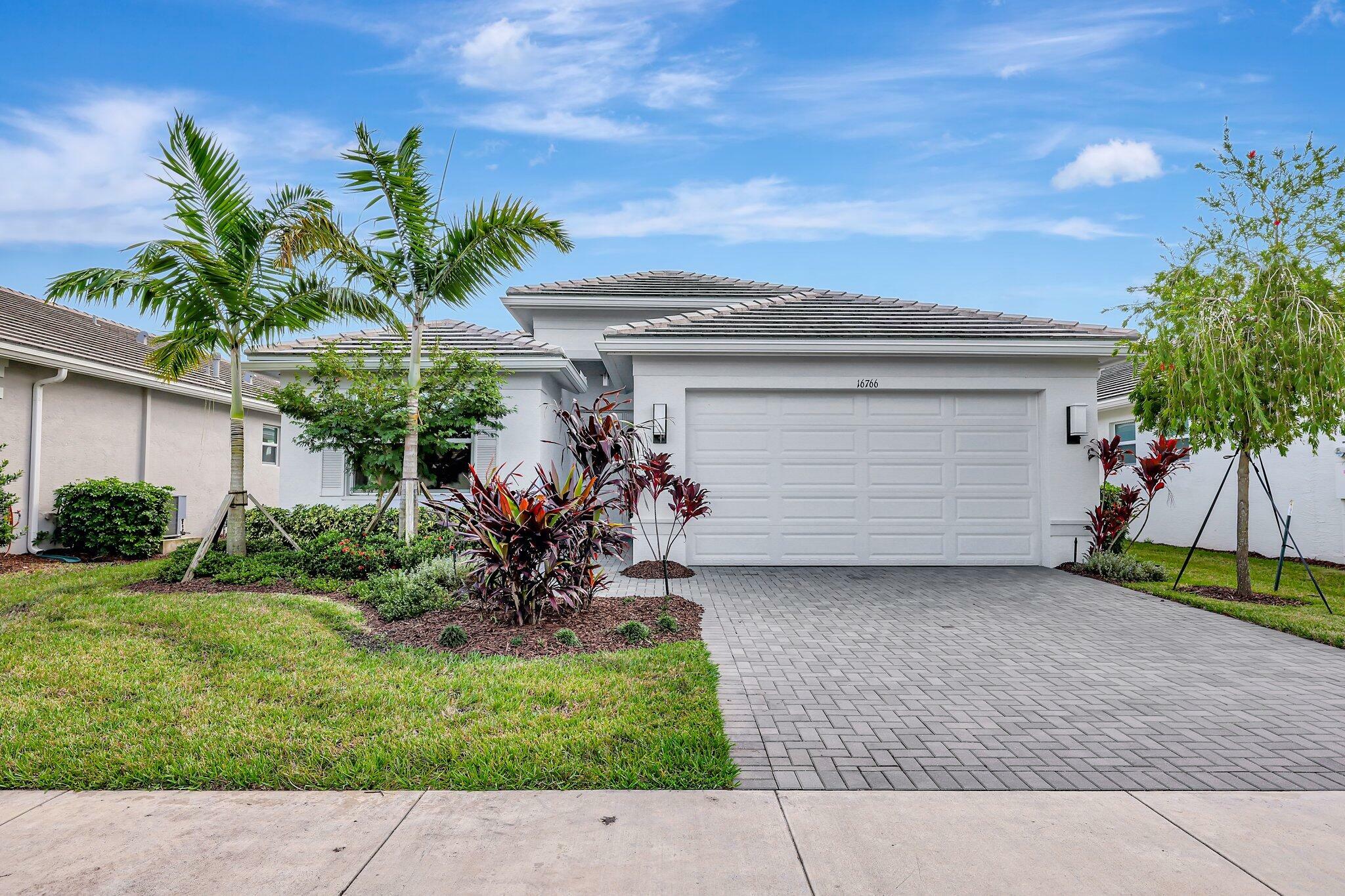 Property Photo:  16766 SW Osprey Falls Way  FL 34987 