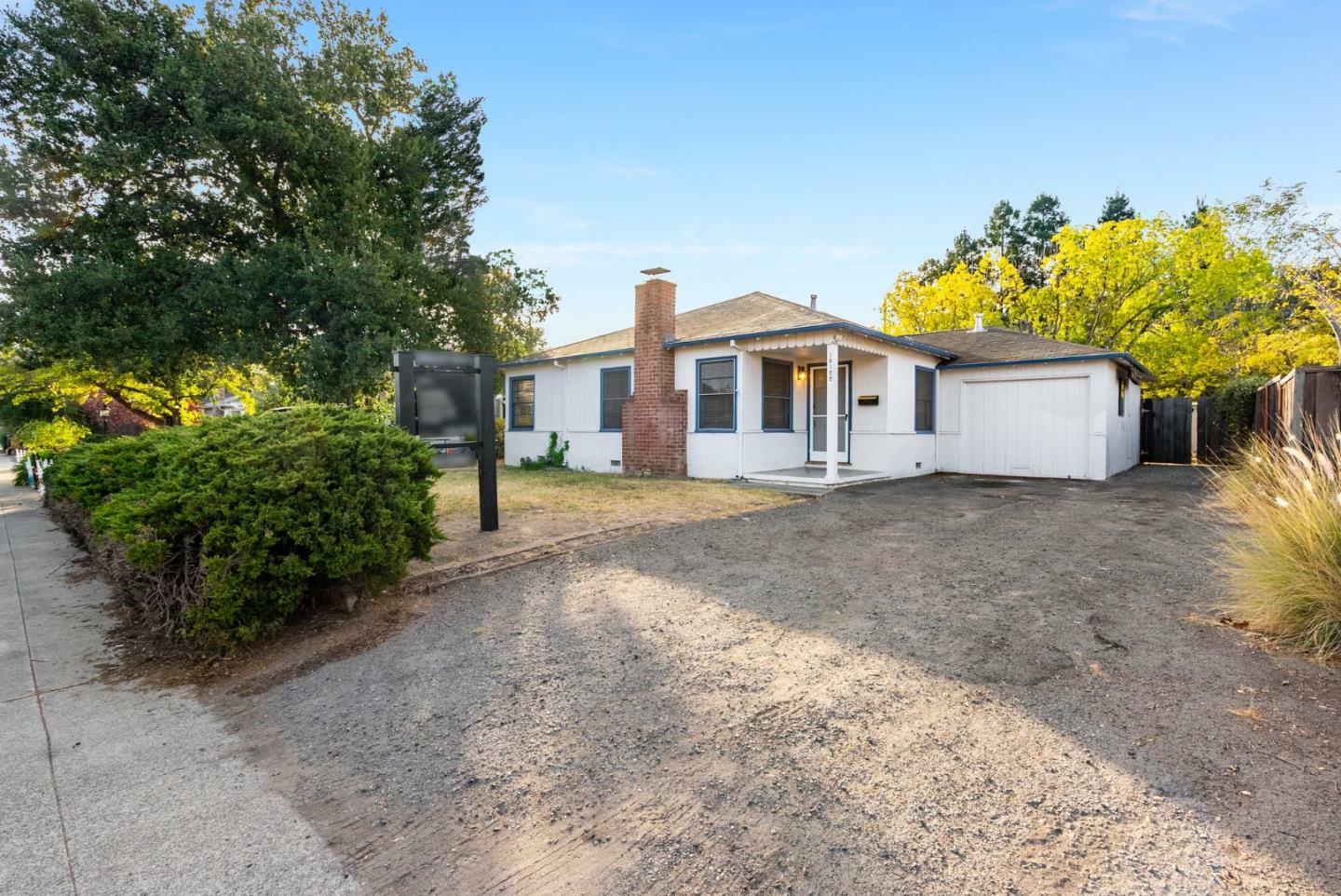 Property Photo: 15122 Stratford Drive CA 95124