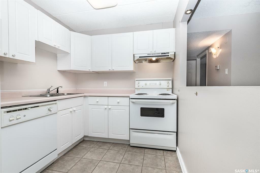 Property Photo:  451 Pendygrasse Road 203  SK S7M 5H3 