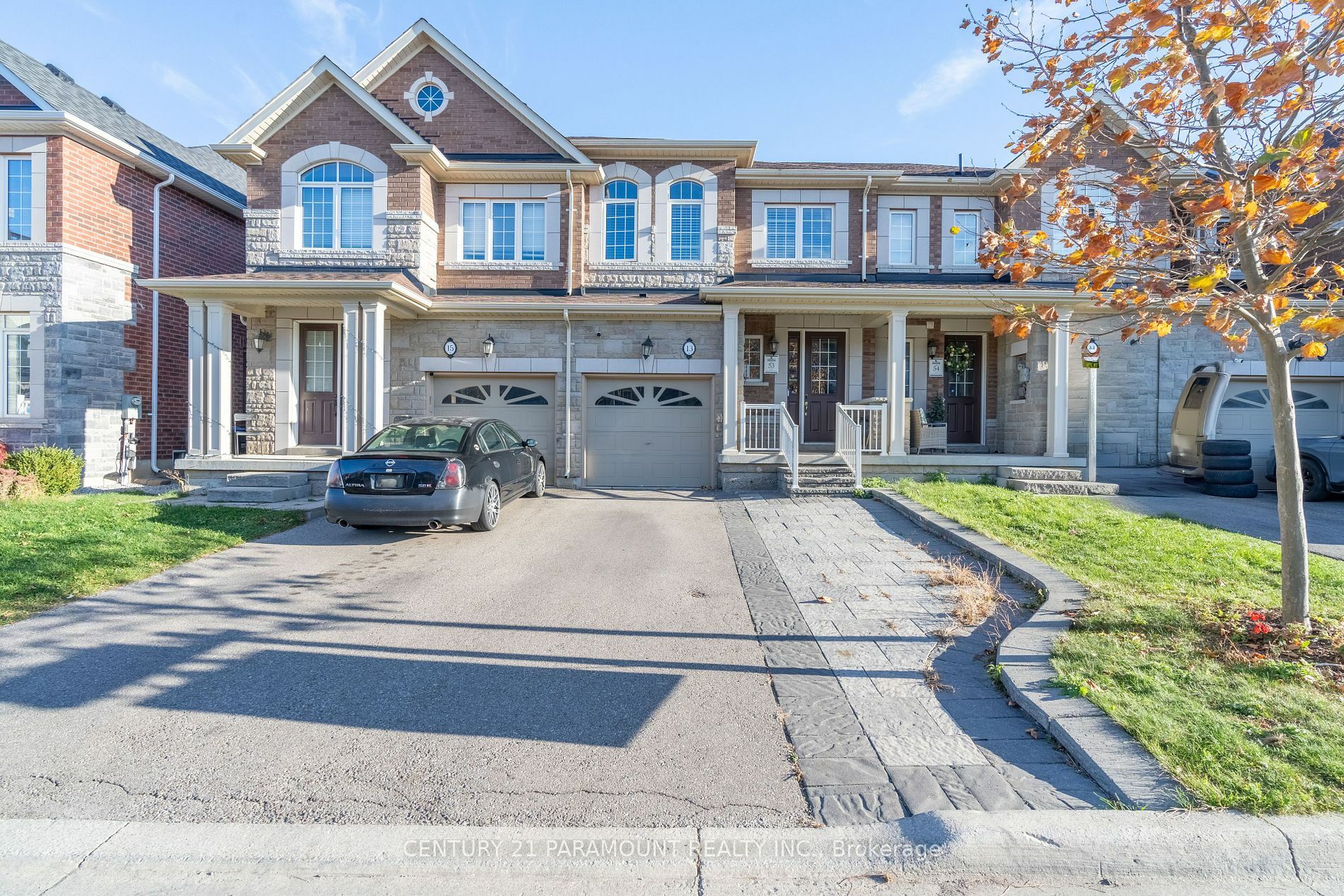 13 Kempsford Cres  Brampton ON L7A 4M5 photo