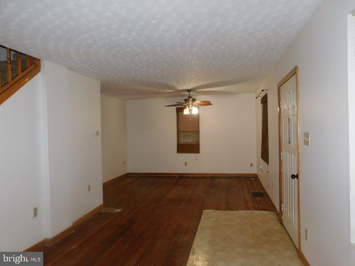 Property Photo: 12600 N Cresap Street MD 21502
