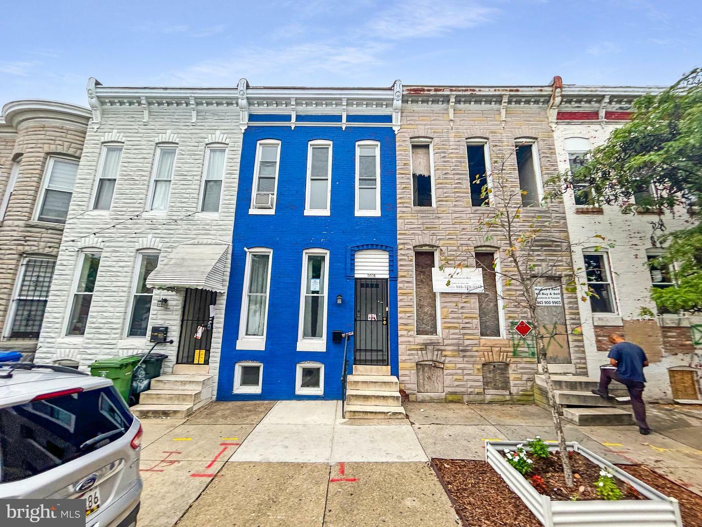 Property Photo:  1106 S Carey Street  MD 21223 