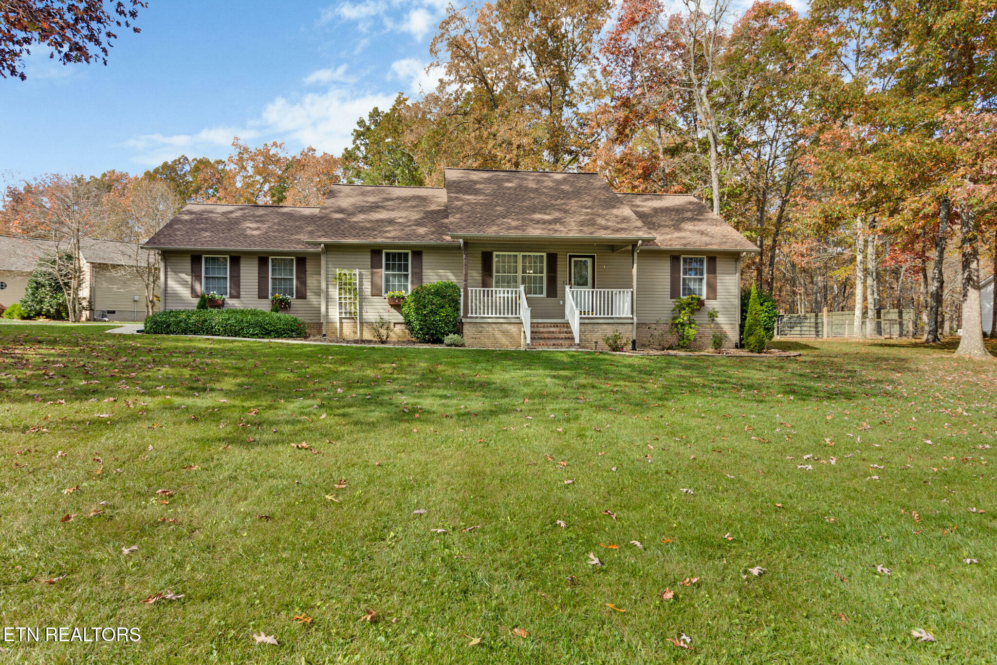 Property Photo:  962 Mockingbird Drive  TN 38555 