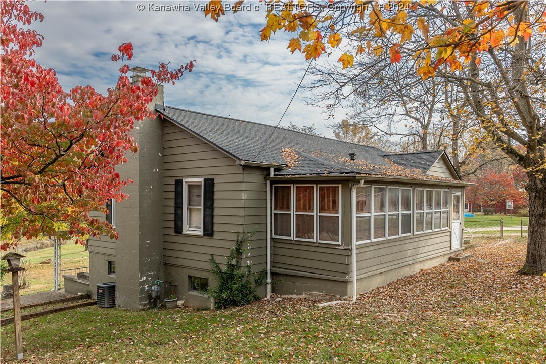 Property Photo:  9359 Teays Valley Road  WV 25560 