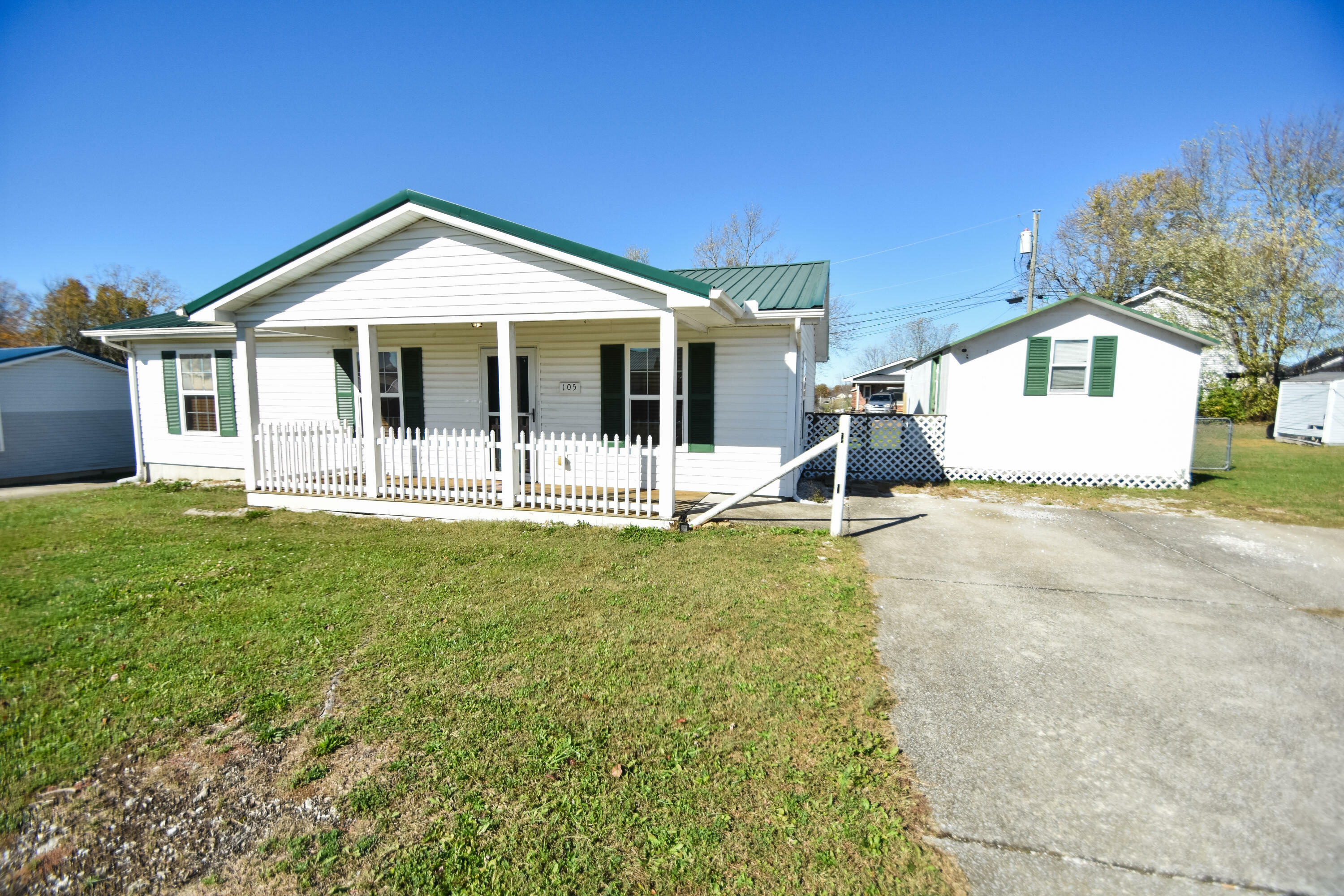 Property Photo:  105 Farris Street  KY 40403 