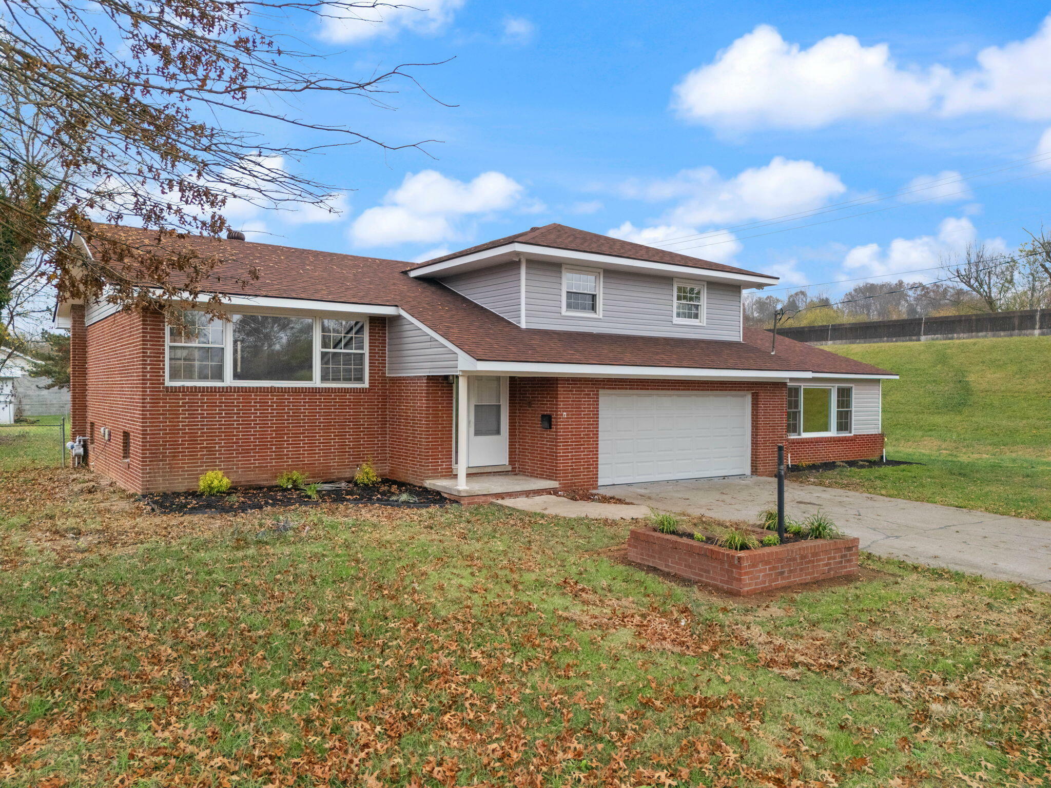 Property Photo: 103 King St Street KY 40906