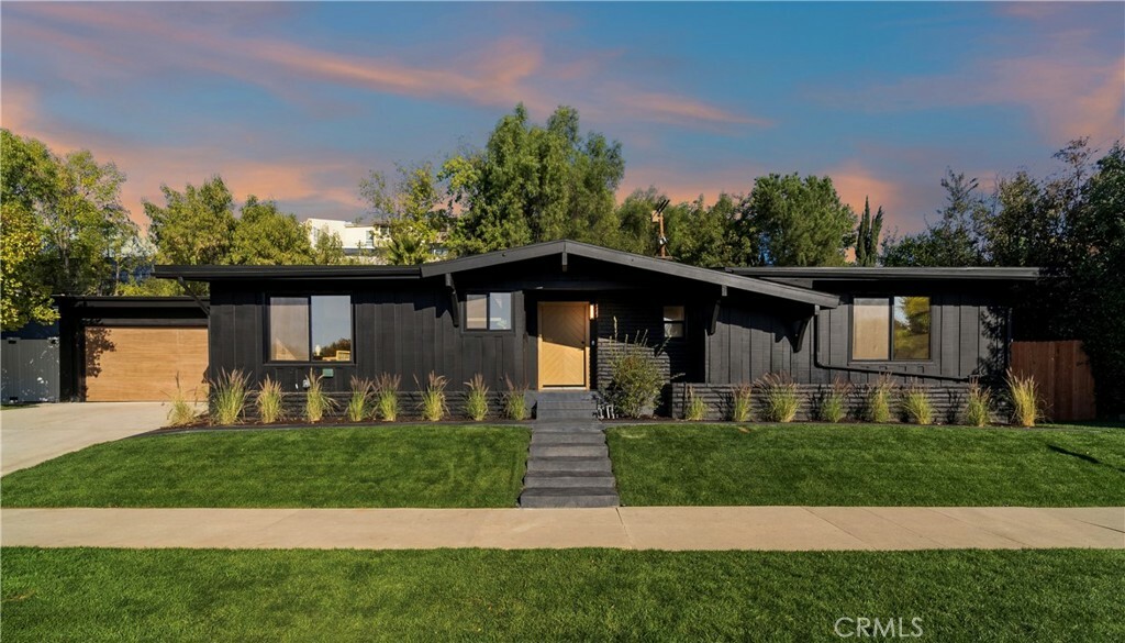 Property Photo:  4966 Dunman Avenue  CA 91364 