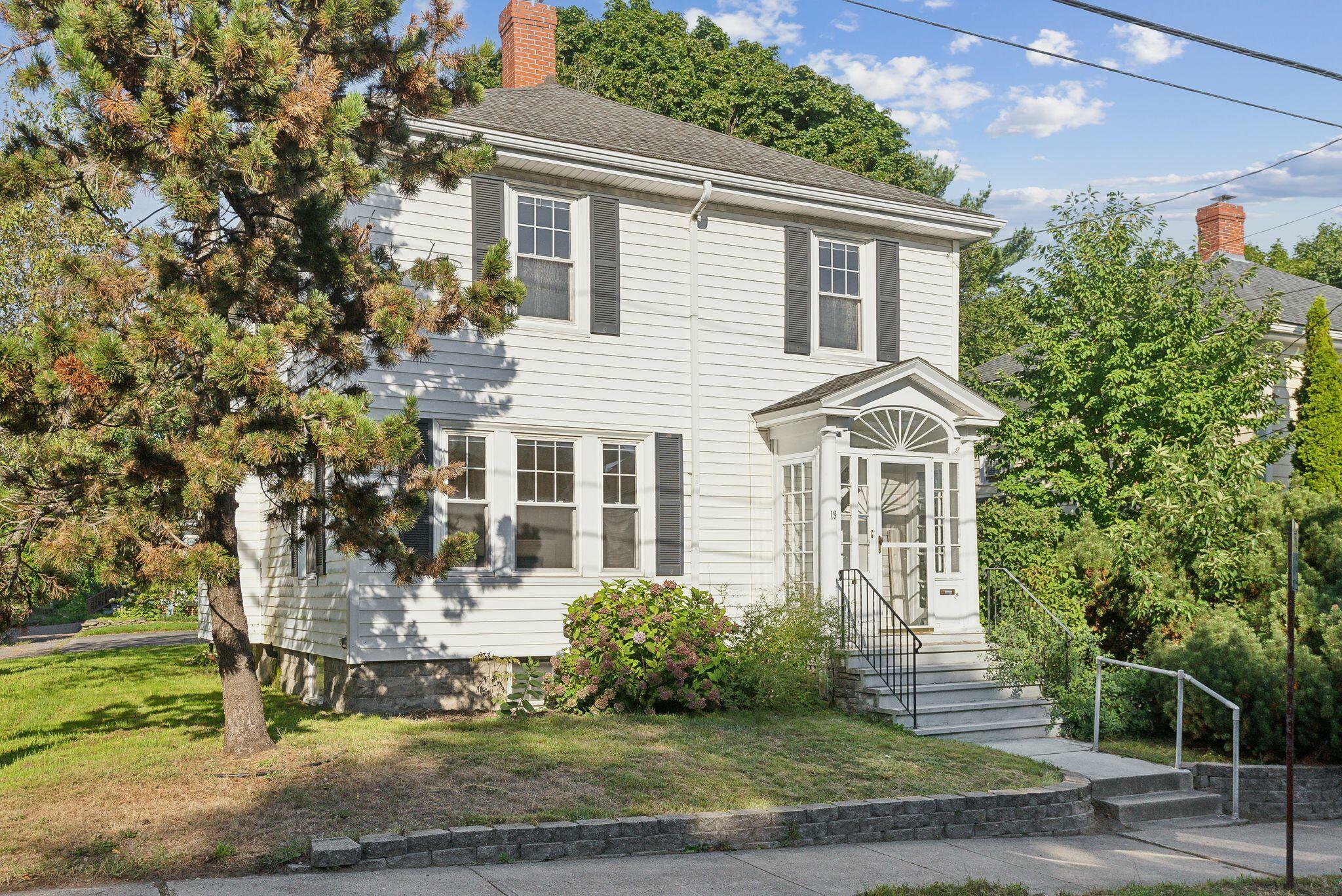 Property Photo:  19 Exeter Street  ME 04102 