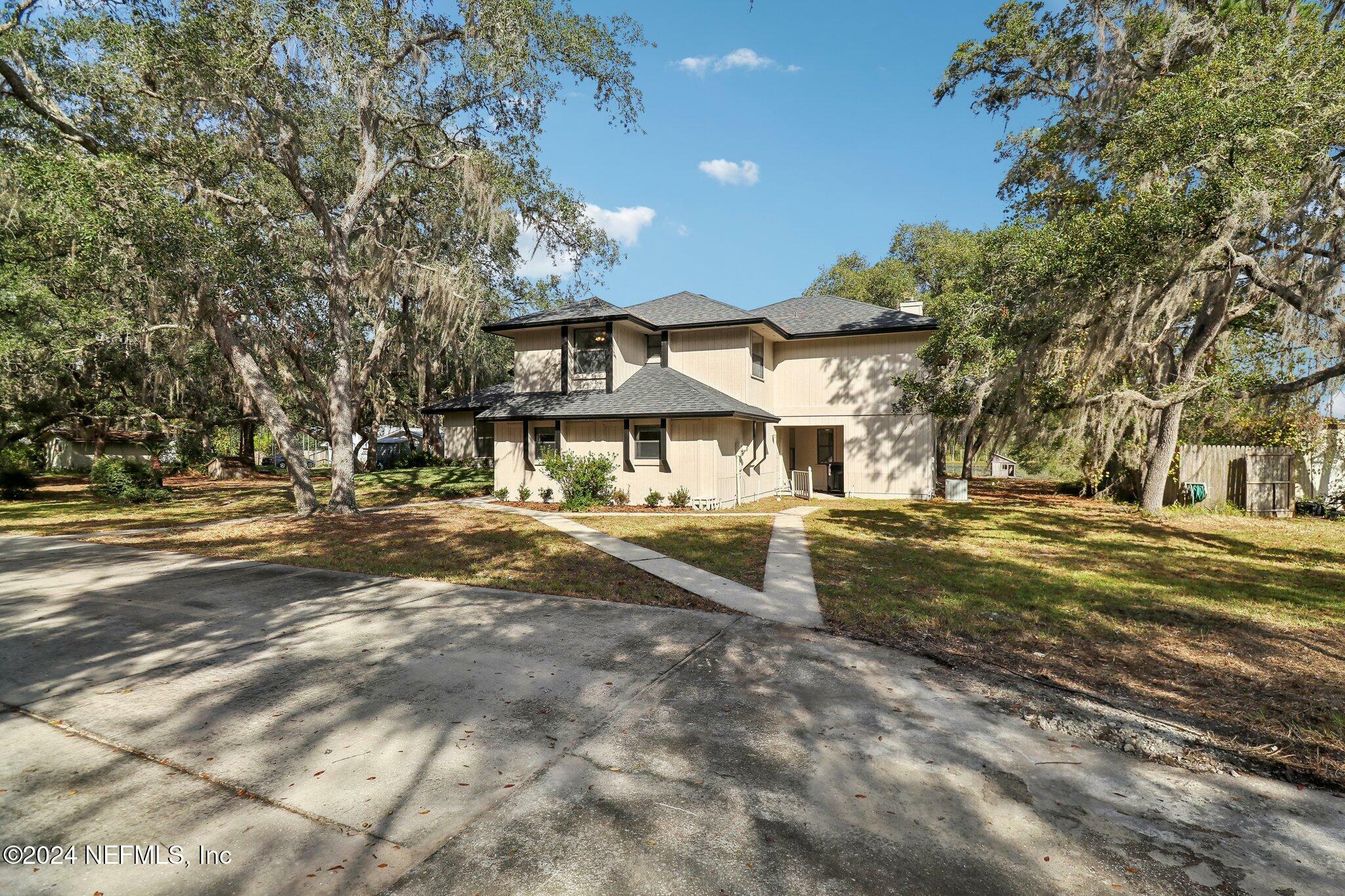 Property Photo:  5380 Loch Ness Drive  FL 32656 