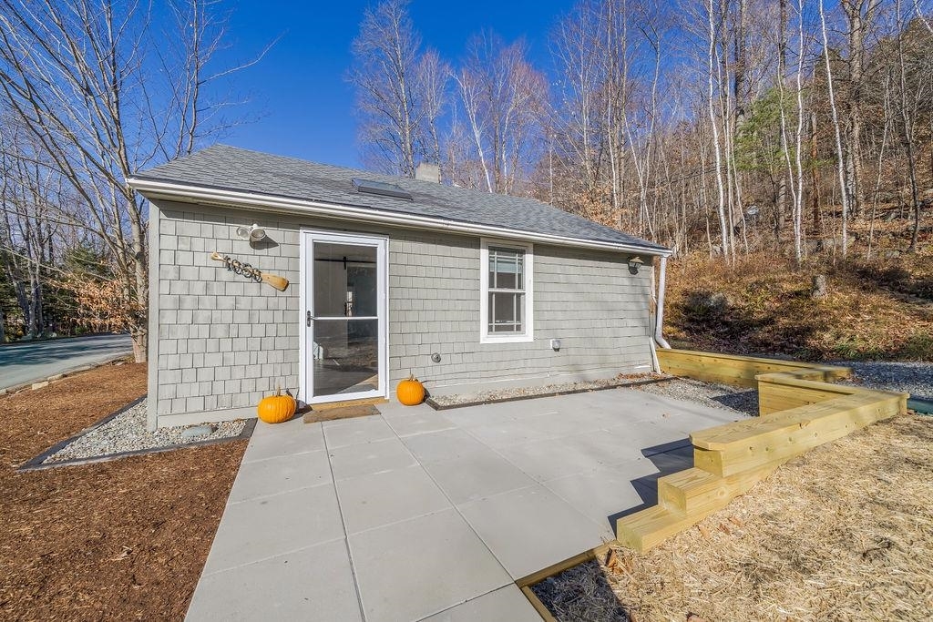 Property Photo:  1050 Goose Pond Road  NH 03741 