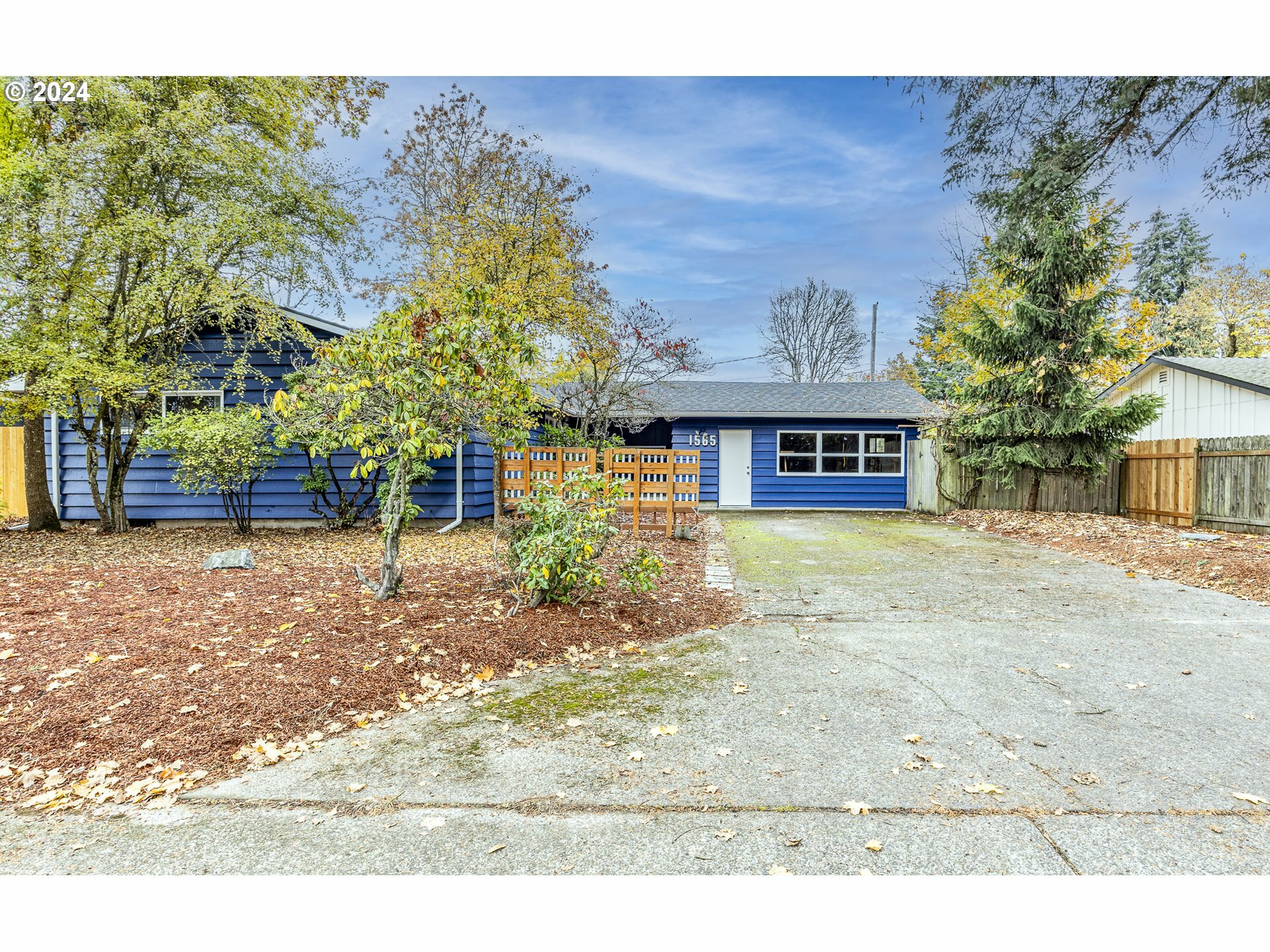 Property Photo:  1565 Norkenzie Rd  OR 97401 