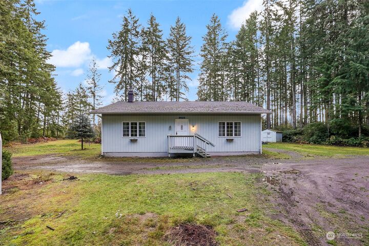 Property Photo: 1370 NW Hermit Ridge Lane WA 98370