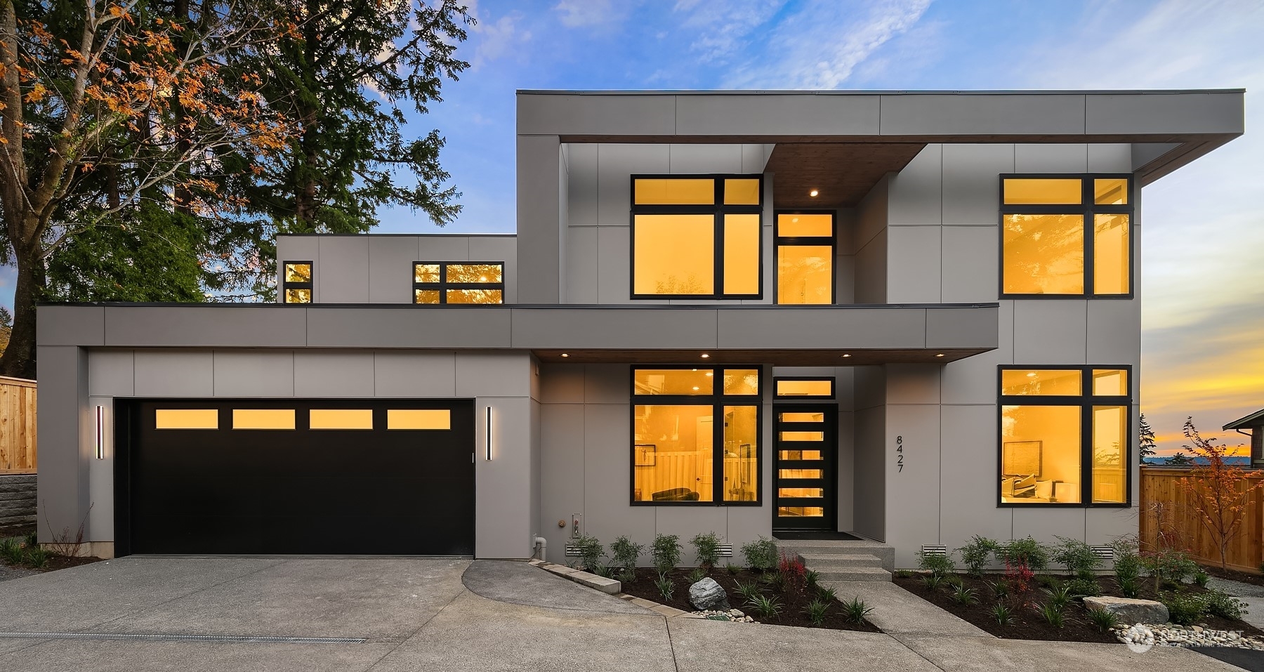 Property Photo: 8427 SE 47th Street WA 98040