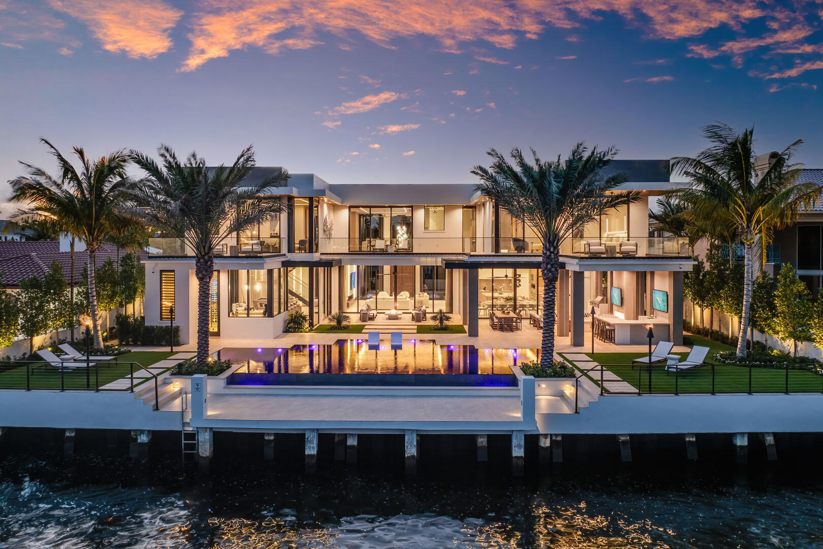 Property Photo: 1520 Royal Palm Way FL 33432