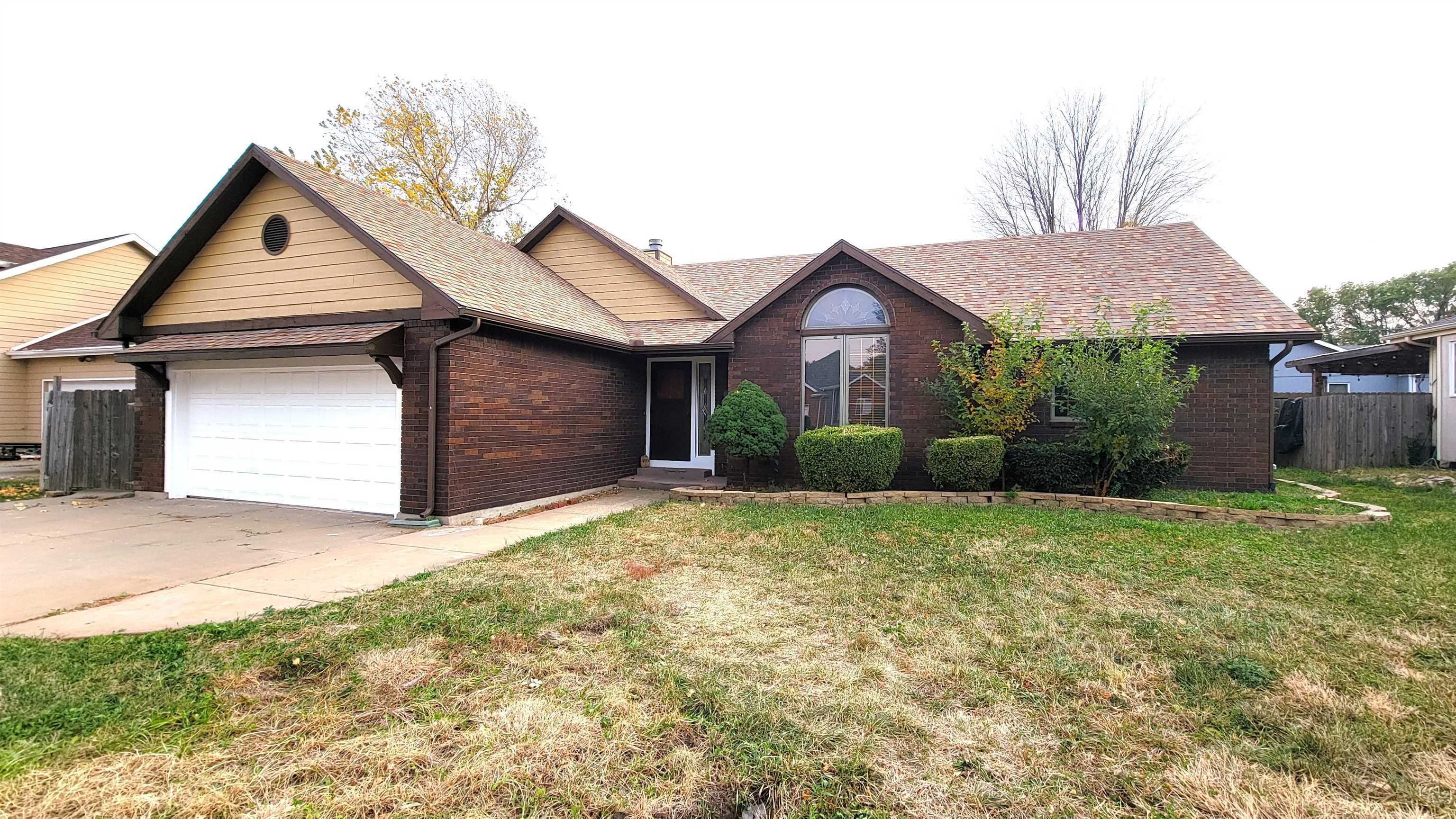 Property Photo:  2406 Pheasant Ln  KS 67401-3796 