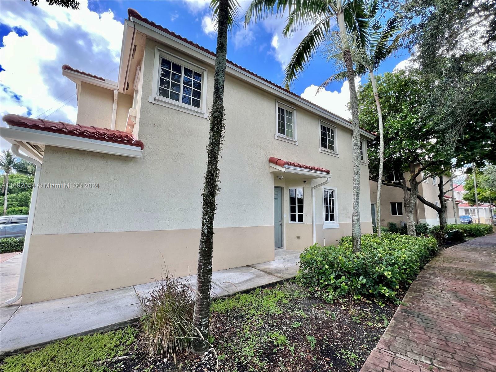 Property Photo:  21423 NW 13th Ct 512  FL 33169 