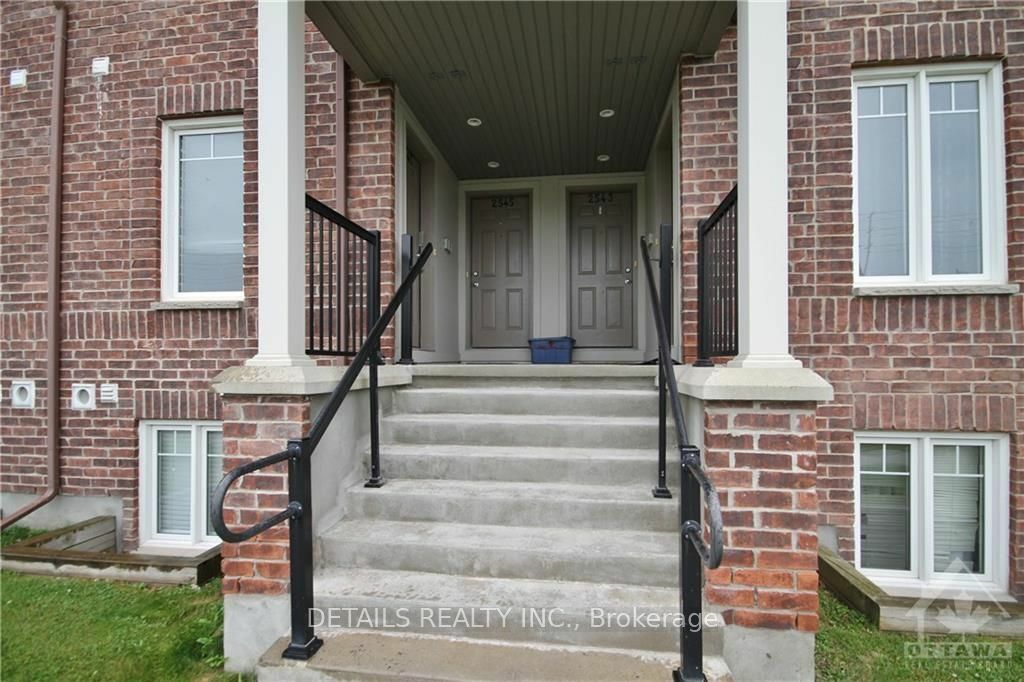 Property Photo:  2545 Longfields Dr  ON K2J 2L7 