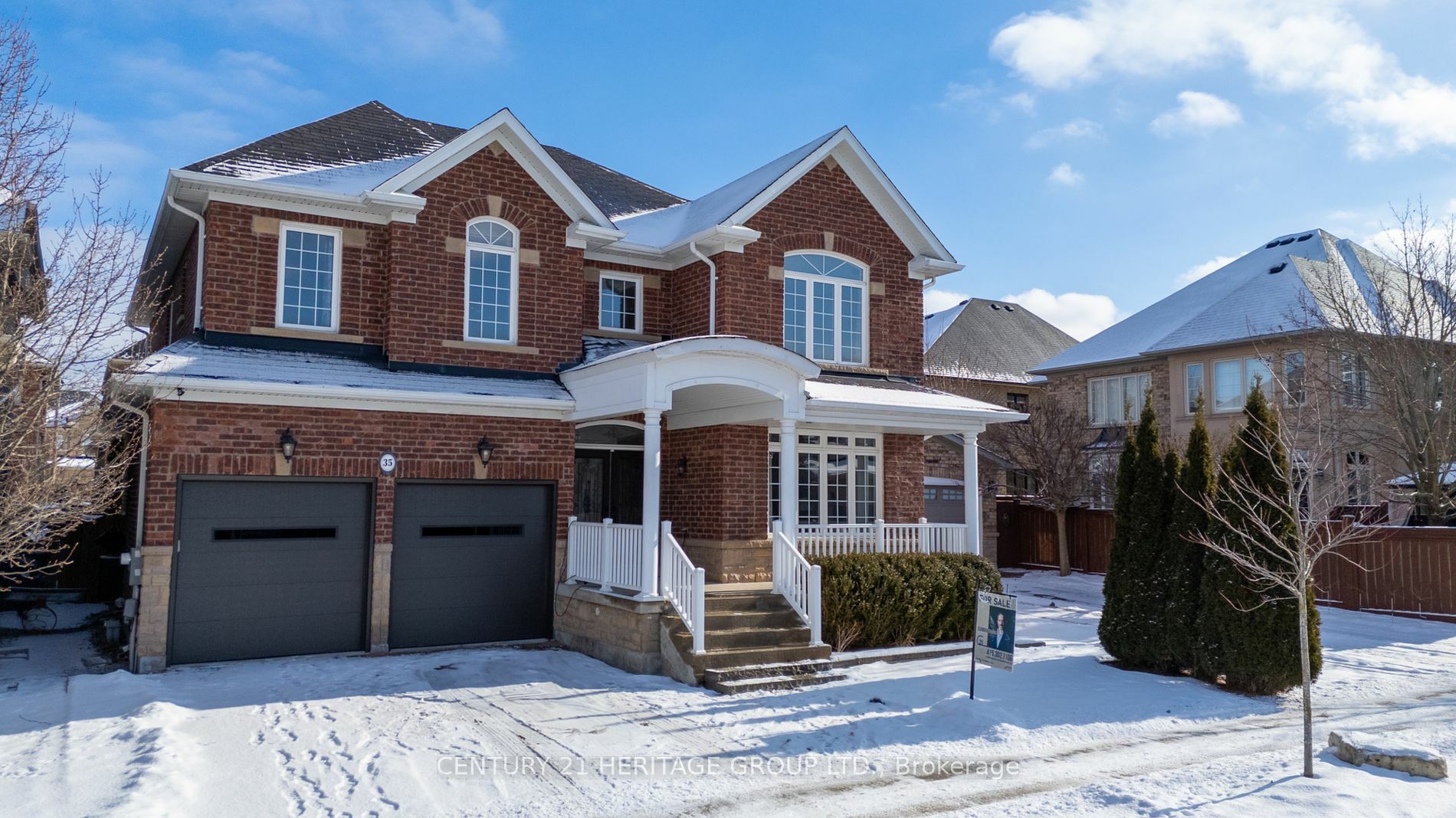 Property Photo:  35 Morland Cres  ON L4G 7Z2 