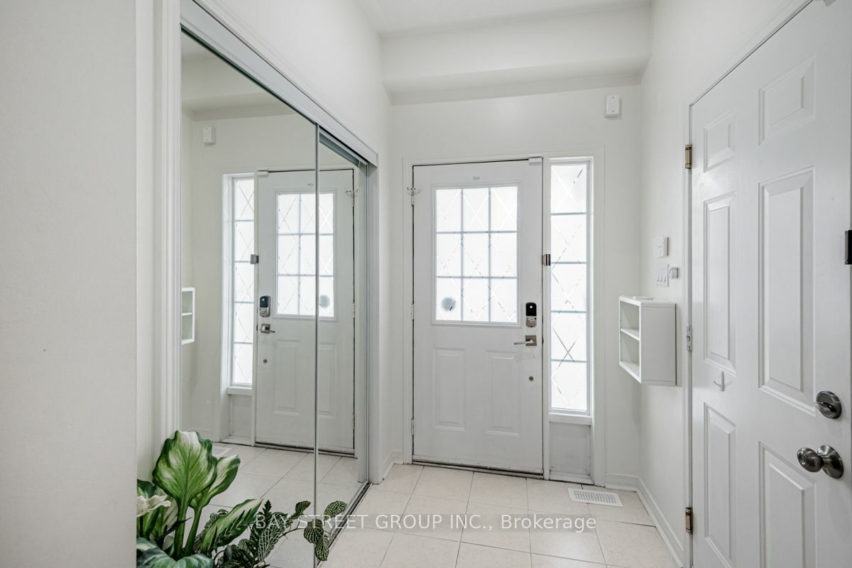 Property Photo:  88 Madison Ave  ON L4E 4P4 