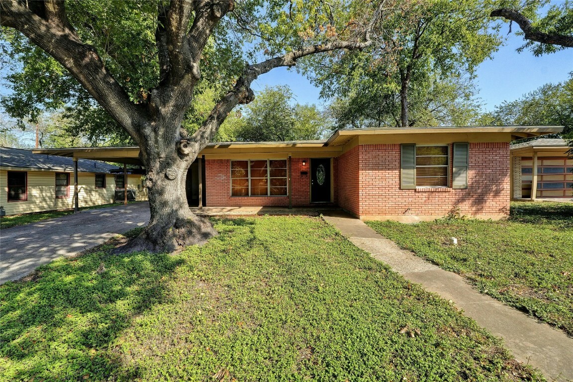 1604 Briarcliff Boulevard  Austin TX 78723 photo