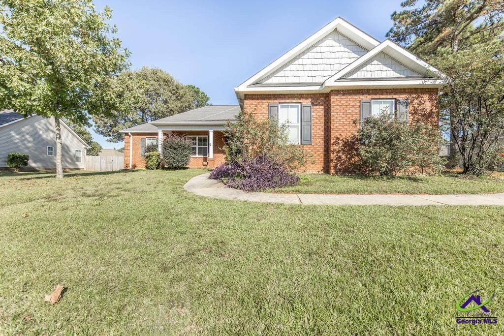 Property Photo: 622 Amberley Court GA 31047