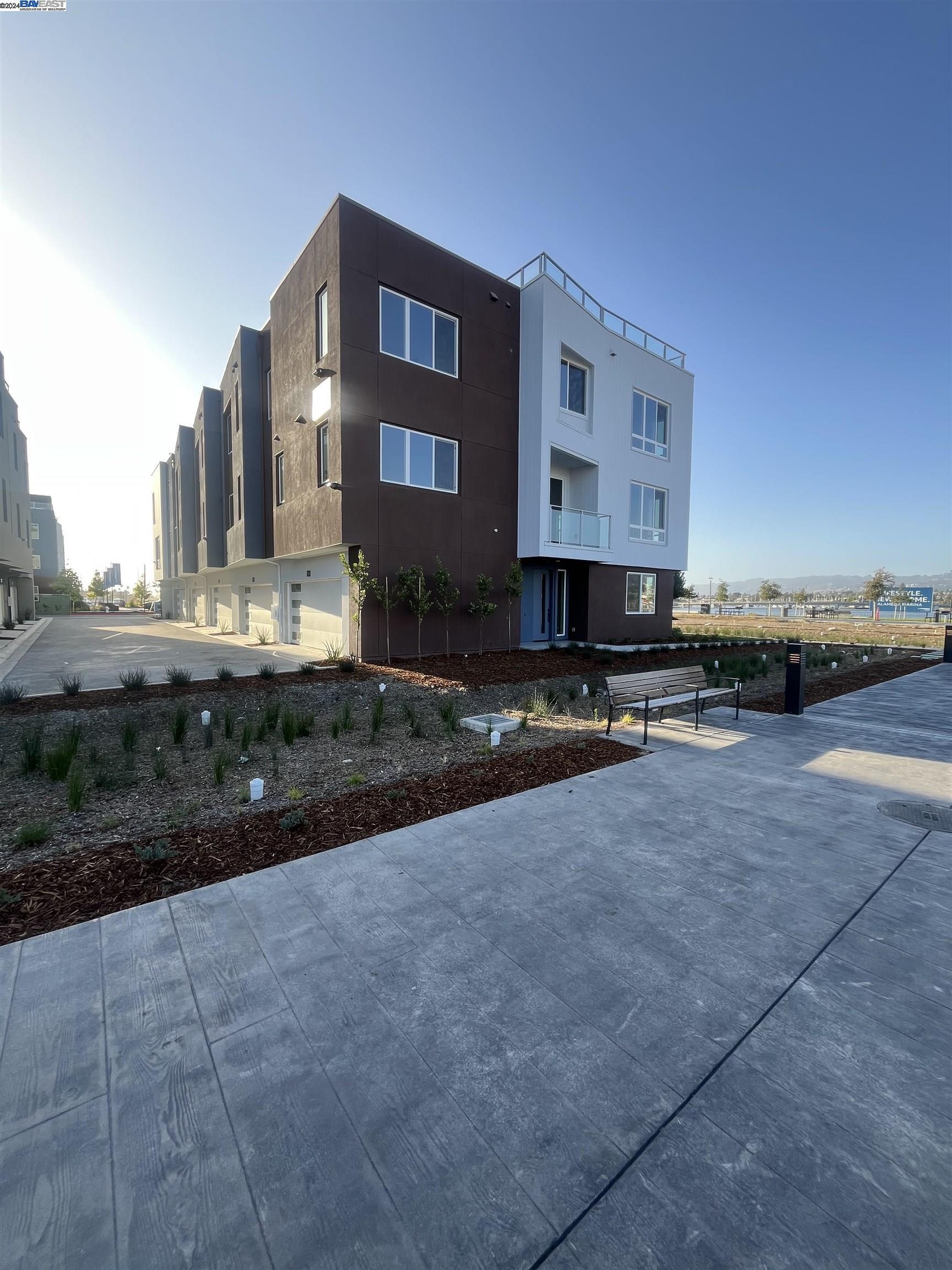 2388 Stanford Street  Alameda CA 94501 photo