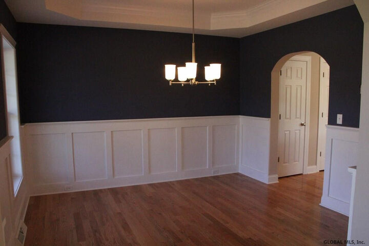 Property Photo:  5 Strawberry Fields Drive  NY 12033 