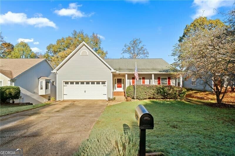 Property Photo:  2804 Sterling Drive  GA 30043 