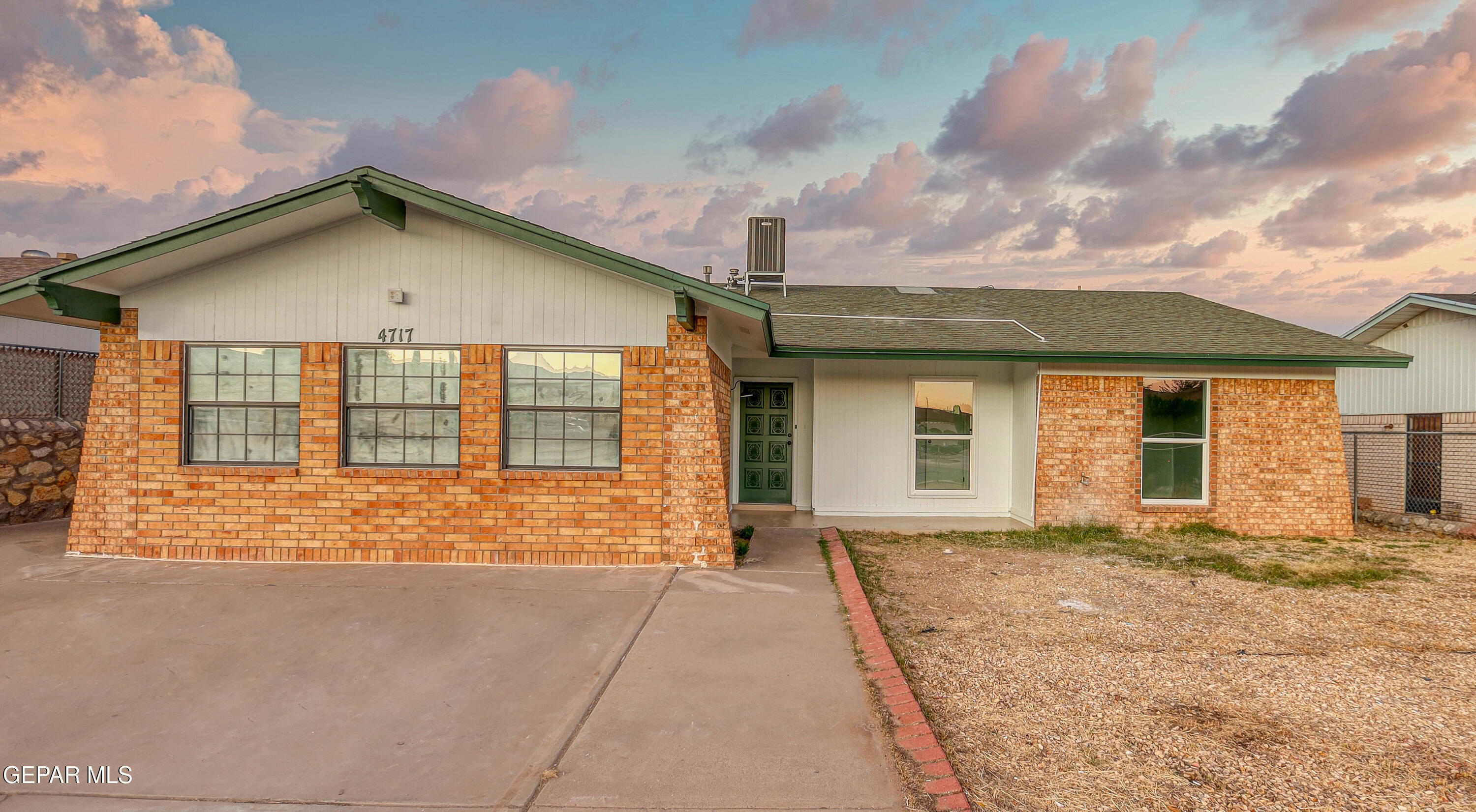 Property Photo: 4717 S M Mellnik Drive TX 79924