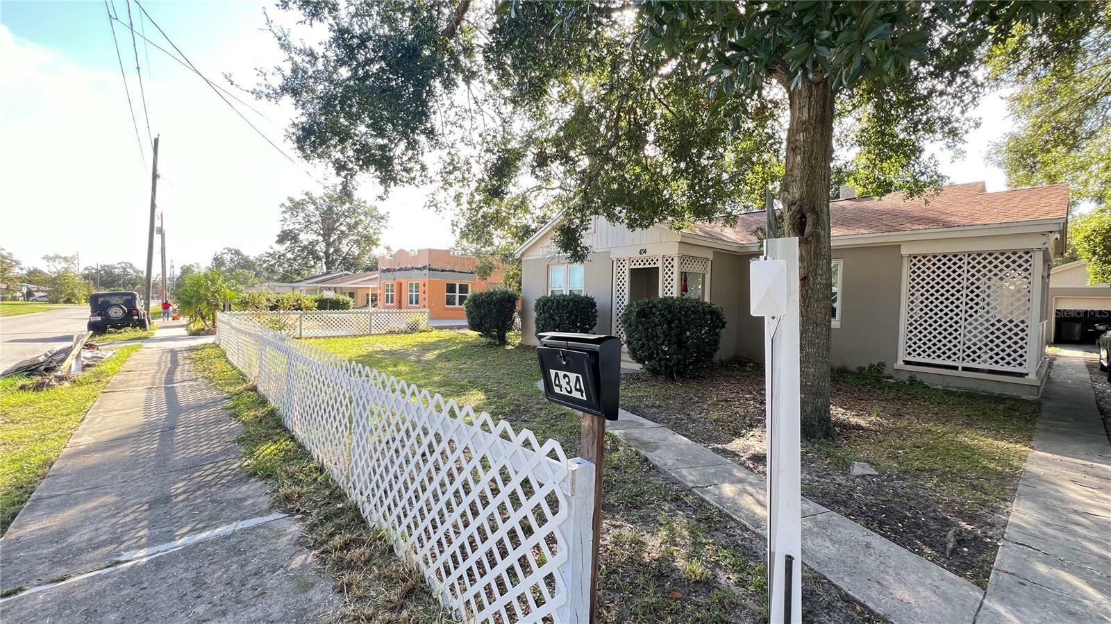 Property Photo:  434 Avenue H SE  FL 33880 