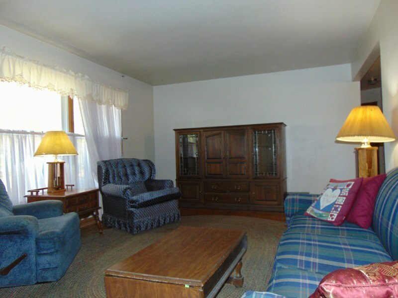 Property Photo:  307 Maple Way  WI 53188 