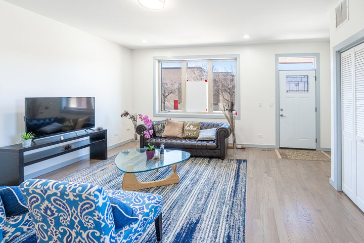 Property Photo:  4353 S Halsted Street  IL 60609 
