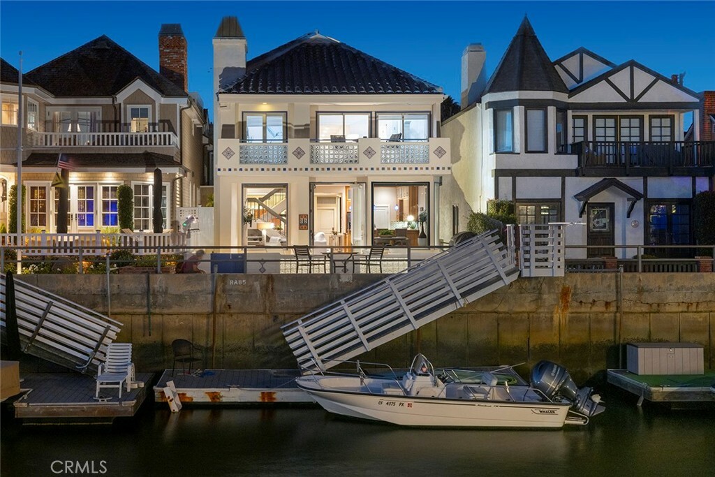 Property Photo: 85 Rivo Alto Canal CA 90803