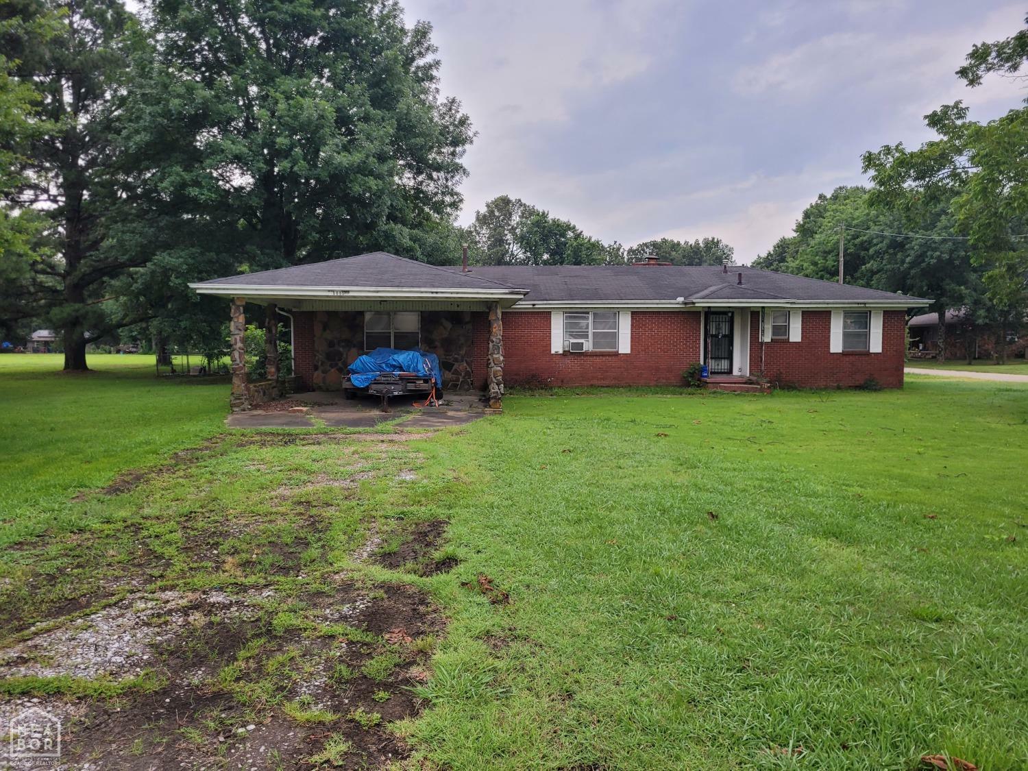 Property Photo:  5905 E Johnson Avenue  AR 72405 