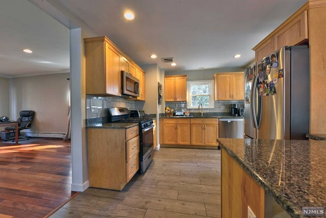 Property Photo:  789 Black Oak Ridge Road  NJ 07470 