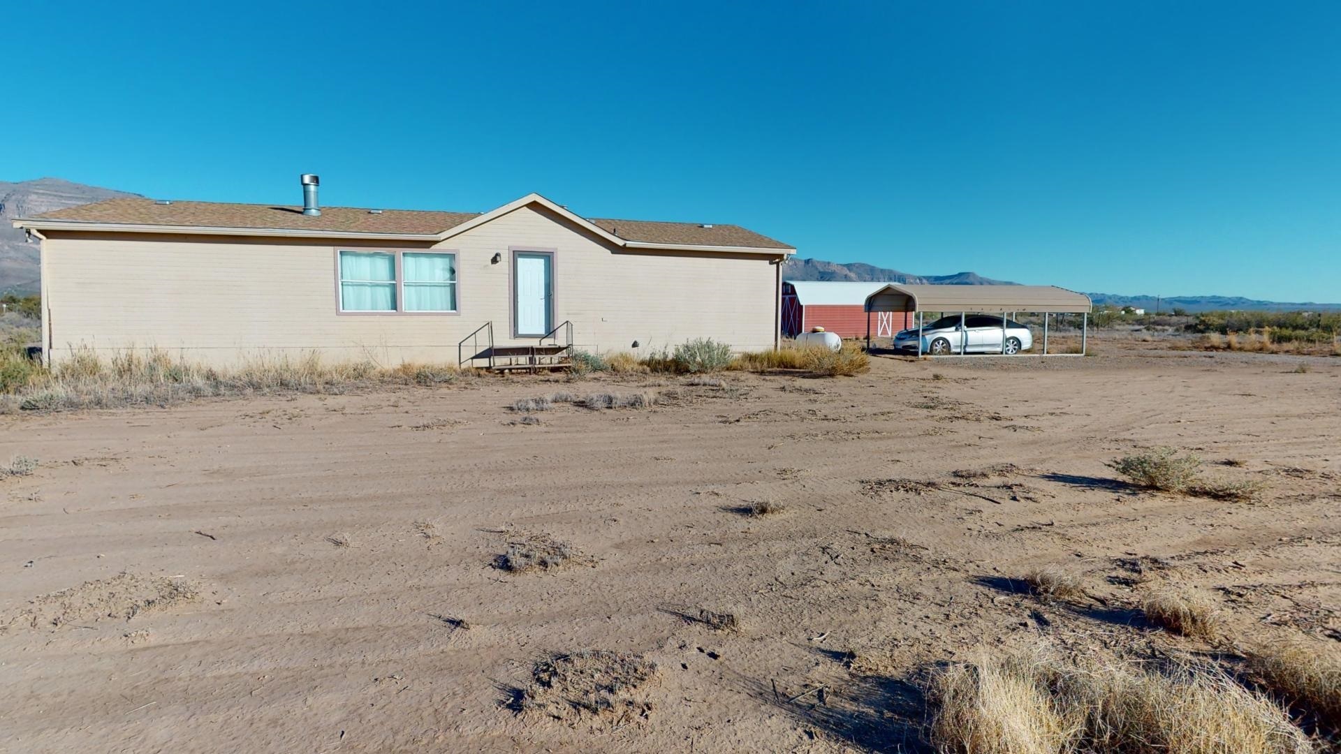 Property Photo:  9 East Rd  NM 88310 