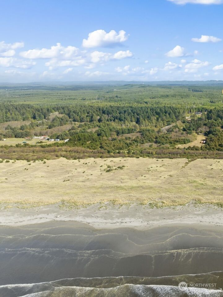 2943  Wa-109  Copalis Beach WA 98535 photo