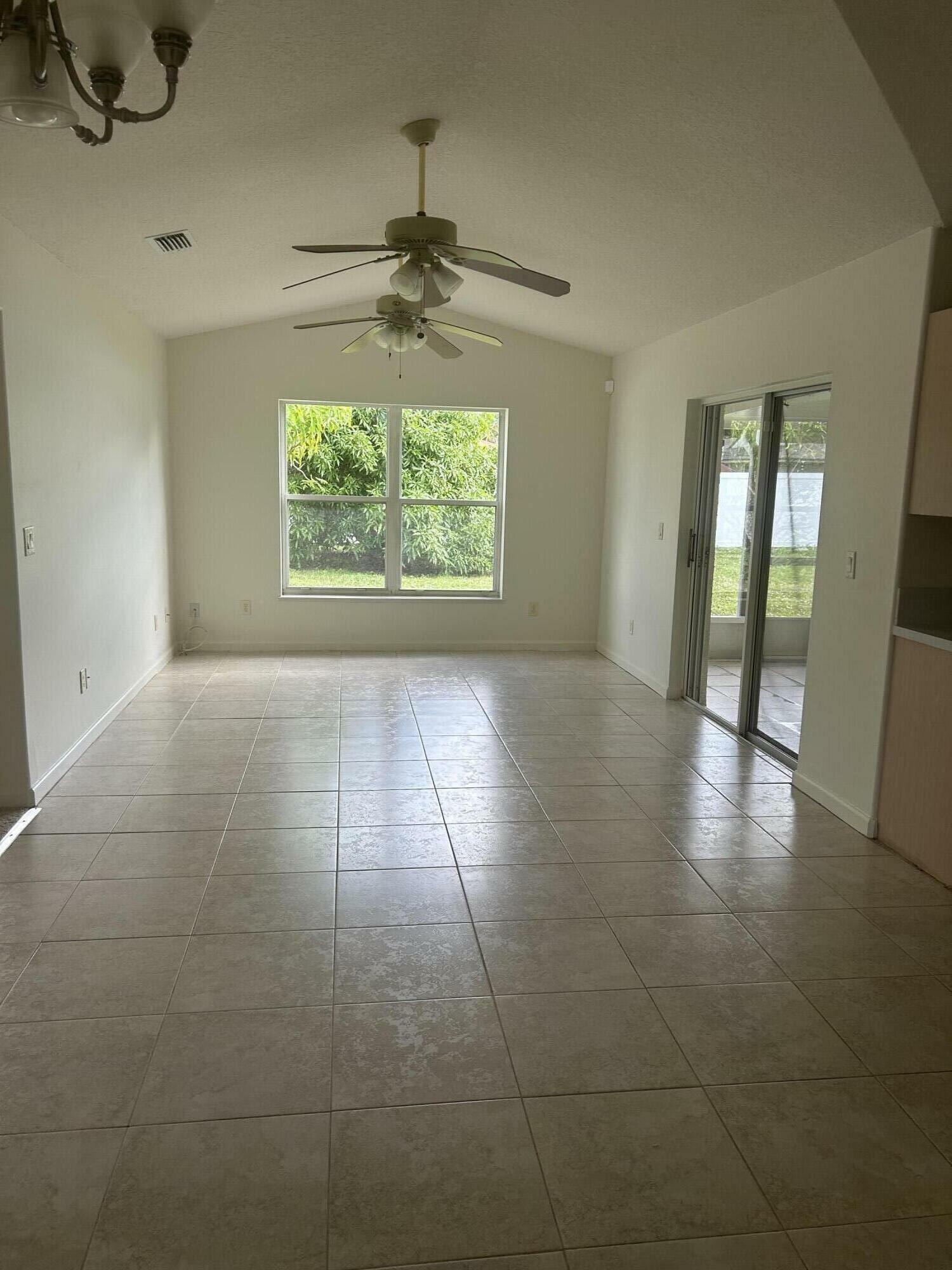 Property Photo:  1619 SE Haverford Street  FL 34983 