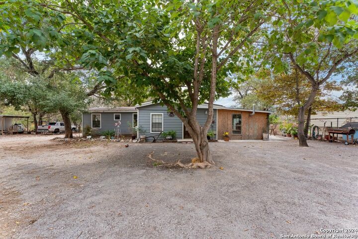 22620 Little Walnut Dr  San Antonio TX 78264 photo
